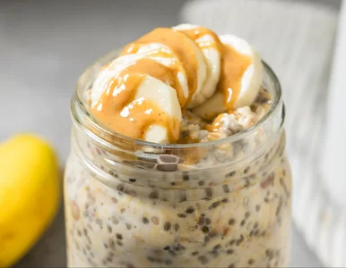 Miniatura: Wieczorem nastawiam to śniadanie z...