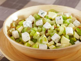 Miniatura: Wiele osób omija to warzywo. W tej surówce...