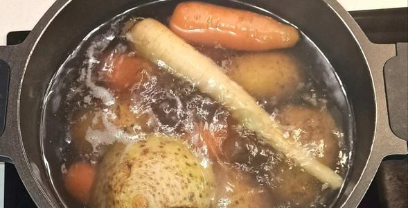 Miniatura: Warzywa na sałatkę zawsze gotuję w ten...