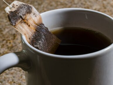 Miniatura: Czas parzenia herbaty, a jej właściwości....