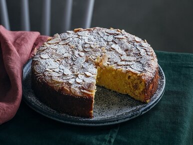 Miniatura: Wilgotne i puszyste ciasto migdałowe na...