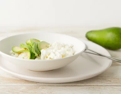 Miniatura: Kremowe awokado rozgnieć ze zdrowym...