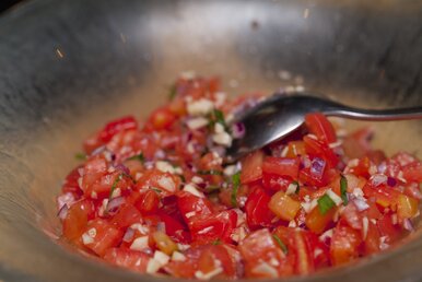 Miniatura: Takiej surówki z pomidorów jeszcze nie...