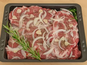 Miniatura: Kroję w plastry, przyprawiam i do...