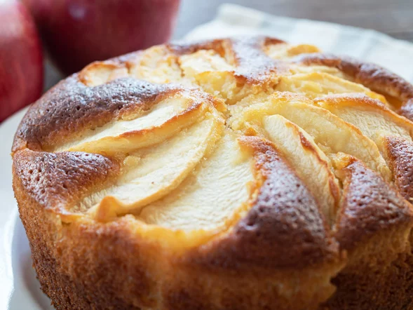 Miniatura: Pojemniczek jogurtu, dwa jabłka i mam...