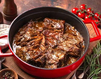 Miniatura: Ta wołowina wychodzi miękka jak masło....