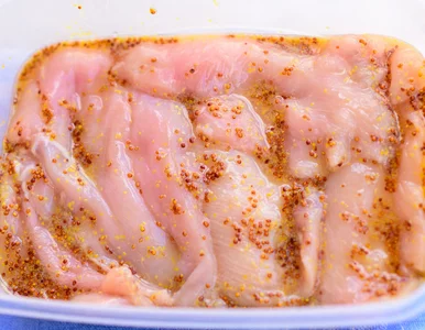 Miniatura: Rano tylko zalewam mięso tą słodko-ostrą...