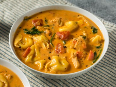 Miniatura: Wrzucam do pomidorowej zamiast zwykłego...