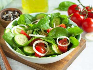 Miniatura: Ta lekka surówka do obiadu to prawdziwa...