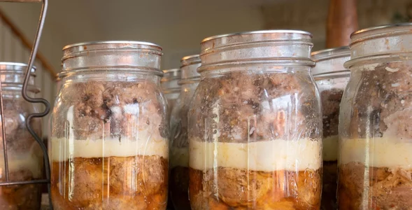 Miniatura: Zamykam mielone w słoikach. Patent...