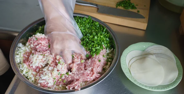 Miniatura: Najpierw smażę, potem dolewam wody. Te...