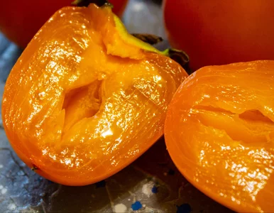 Miniatura: Polacy omijają ten słodki owoc. Jedz go...