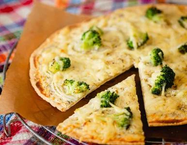 Miniatura: Zamiast włoskiej robię tę francuską pizzę...