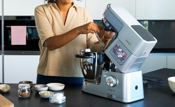 Wbudowana waga w&nbsp;robocie planetarnym Kenwood Cooking Chef XL