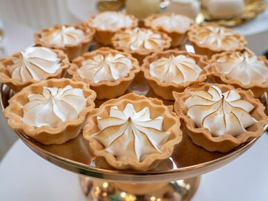 Miniatura: Gotowe korpusy zamieniam w ciastka lepsze...