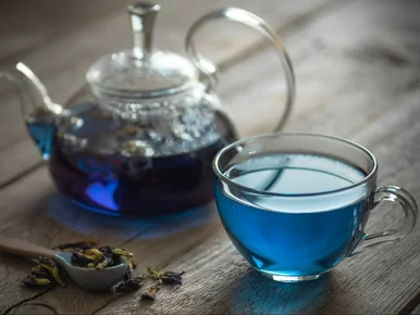 Miniatura: Ma kolor popularnego likieru. Pij po...