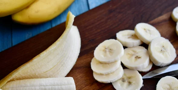 Miniatura: Latem bananów nie jem prosto ze skórki....