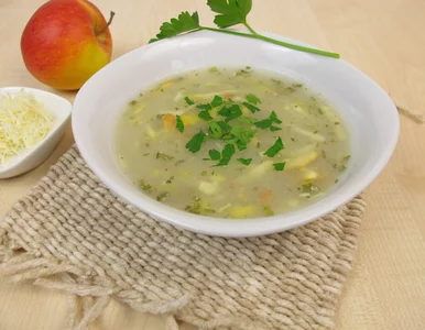 Miniatura: Zimą gotuję tę zupę zamiast rosołu. Jeden...