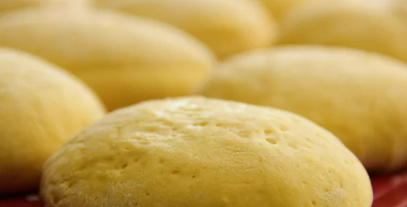 Miniatura: Zastępują bułki i kluski. Te pampuchy są...