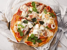 Miniatura: Pizzę robię bez mąki. Wystarczy serek...