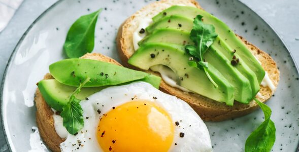 Miniatura: Na śniadanie robię jajka sadzone bez grama...