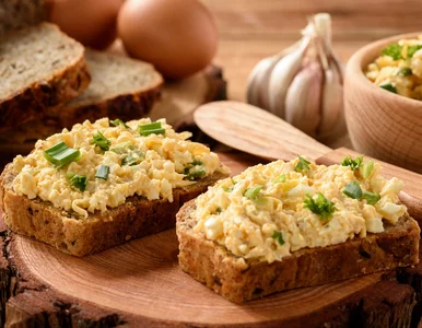 Miniatura: W PRL-u jadło się ją z oszczędności. Dziś...