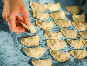 Miniatura: Ciasto na pierogi robię starą metodą 1:1....