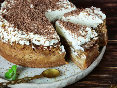 Miniatura: Lekki spód, owoce i puszysty krem. To...