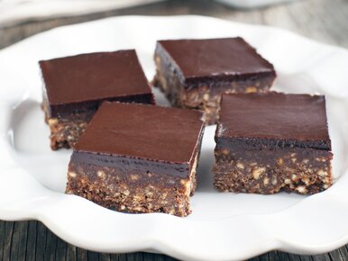 Miniatura: Chrupiący deser bez pieczenia. Tę...