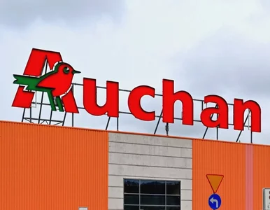 Miniatura: Auchan tnie cenę kawy Jacobs. Daje 2+1...