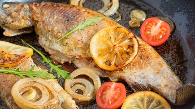 Miniatura: Pstrągiem po góralsku zajadają się w...