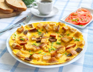 Miniatura: Kostki czerstwego chleba zamieniam w...