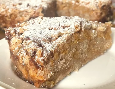 Miniatura: Nie miksuję i nie ucieram. Ta szarlotka...