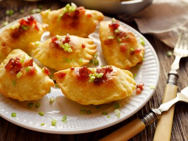 Miniatura: Ciasto na świąteczne pierogi robię szybką...
