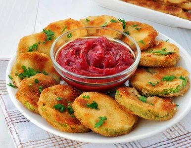 Miniatura: Cukinia w aromatycznej, chrupiącej...
