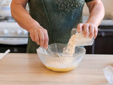 Miniatura: Weź kubek maślanki i kilka łyżeczek...