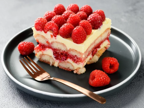 Miniatura: Tiramisu z malinami doskonale orzeźwia, a...