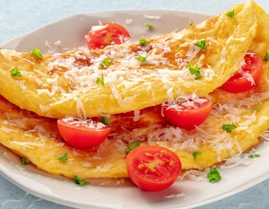 Miniatura: Biorę serek wiejski i 2 jajka. Ten trik...