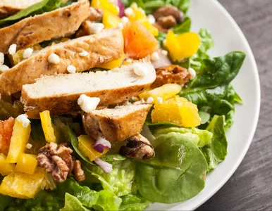 Miniatura: Został mi kotlet z kurczaka. Pokroiłam go...