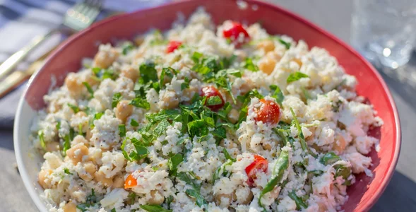 Miniatura: Kalafiora nie gotuję, tylko ścieram na...