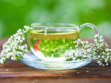 Miniatura: Wsypuję 1 łyżeczkę i zalewam wrzątkiem....