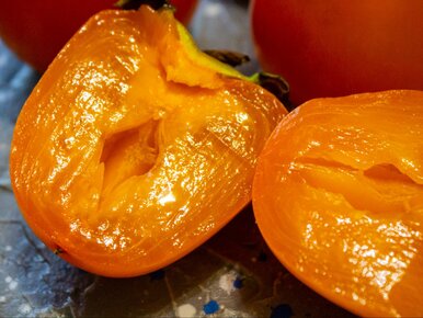 Miniatura: Polacy omijają ten słodki owoc. Jedz go...