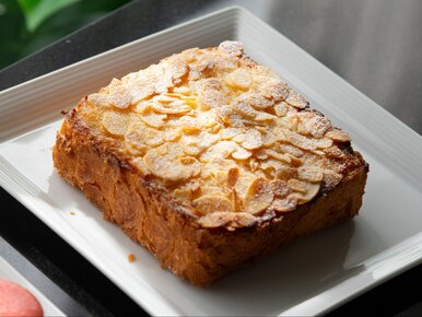 Miniatura: Biorę czerstwe kromki i zamieniam w...