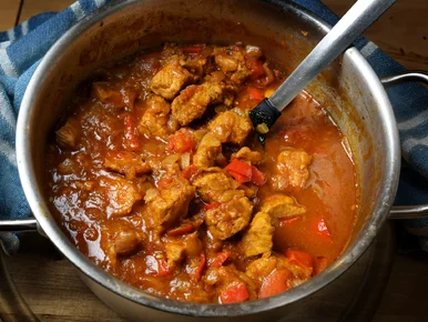 Miniatura: Wrzucam do garnka i robię obiad na 2 dni....