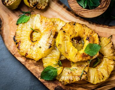Grillowany ananas to gratka nie tylko dla wegetarian. Zobacz, jak go...