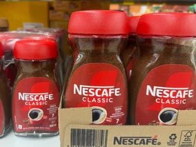 Miniatura: Lidl bardzo obniżył cenę popularnej kawy....