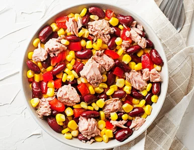 Miniatura: 3 składniki z puszki, 2 świeże i kolacja...