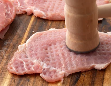 Miniatura: Już nie moczę schabu w mleku, ten płyn...