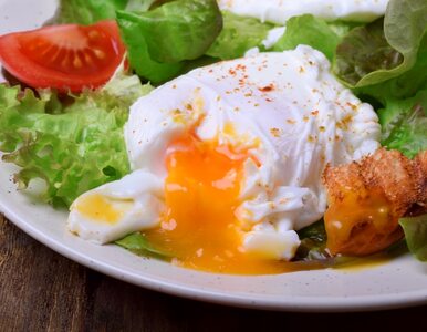 Jajko w koszulce: jak zrobić jajka poszetowe?