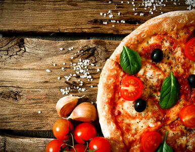 Przepis Moniki Mrozowskiej na zdrową pizzę margheritę